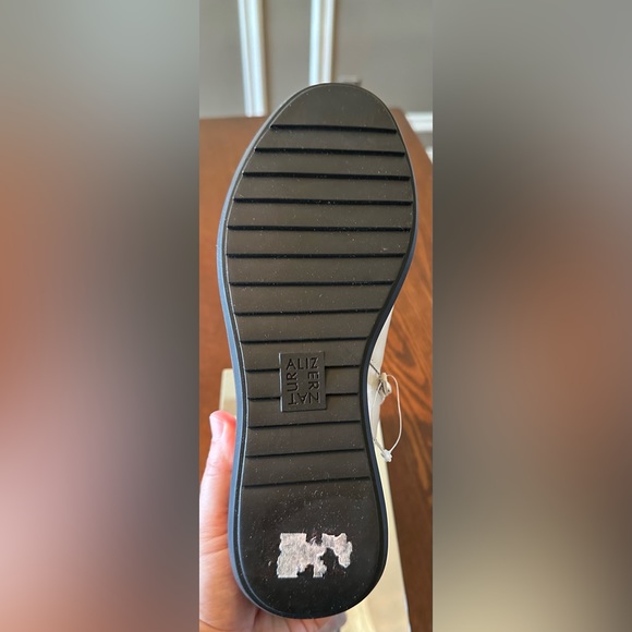 NWOT!🤩NATURALIZER!❄️Flat form/Ankle Boot/TALISE/Porcelain/Leather Zip/size-8.5 - Picture 14 of 16